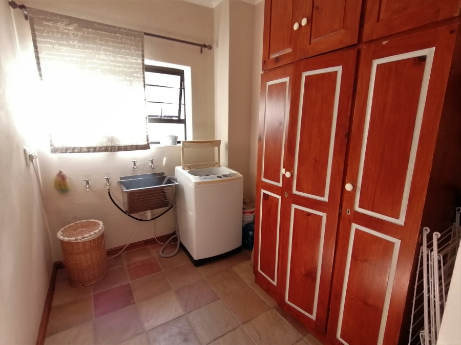 4 Bedroom Property for Sale in Tafelzicht Western Cape